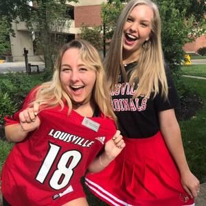 Meet your Posher, Macey